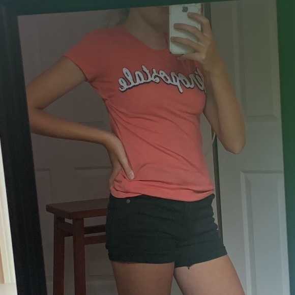 Aeropostale Women’s Tee! - Picture 2 of 2